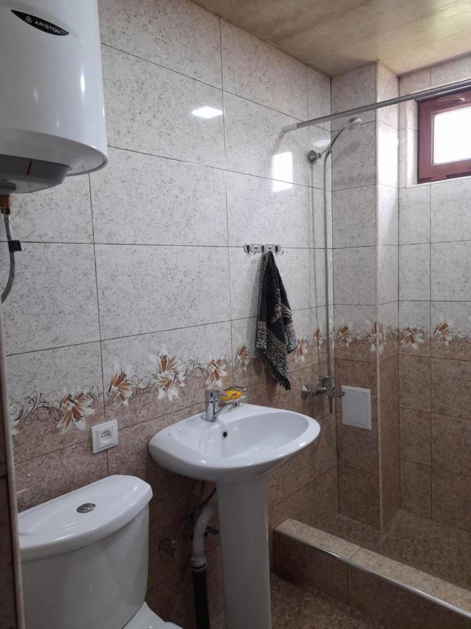 Alex Bnb Tat'ev Exteriör bild